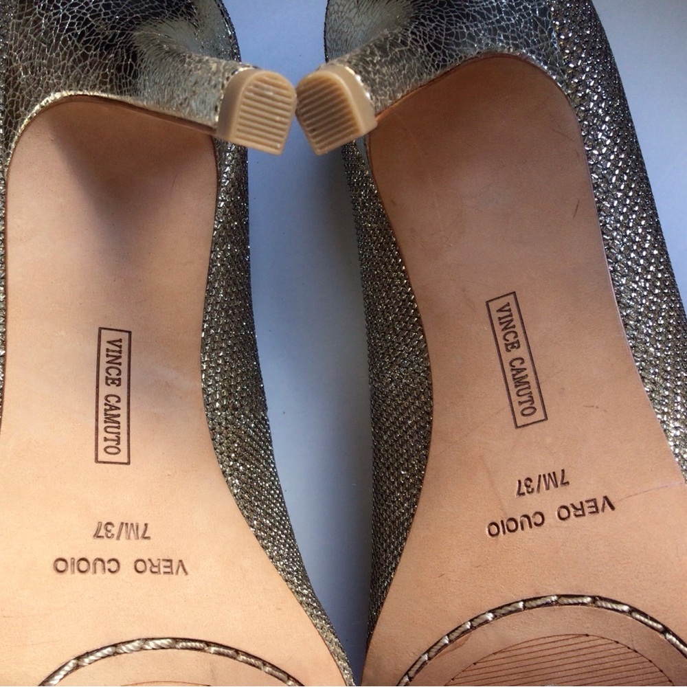 Vince Camuto size 7 - Picture 7 of 15